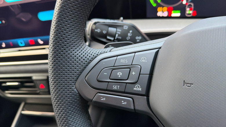 Volkswagen Tayron 1.5 TSI eHybrid 272 R-Line 5dr DSG6 Estate